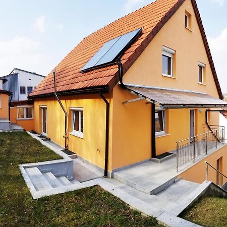 A Spacious 3 Bedroom Apartment In Bad Abbach/Regensburg Esterno foto