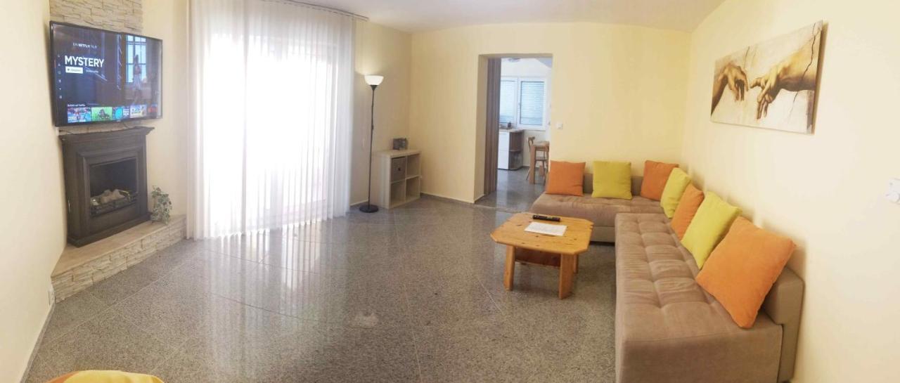 A Spacious 3 Bedroom Apartment In Bad Abbach/Regensburg Esterno foto